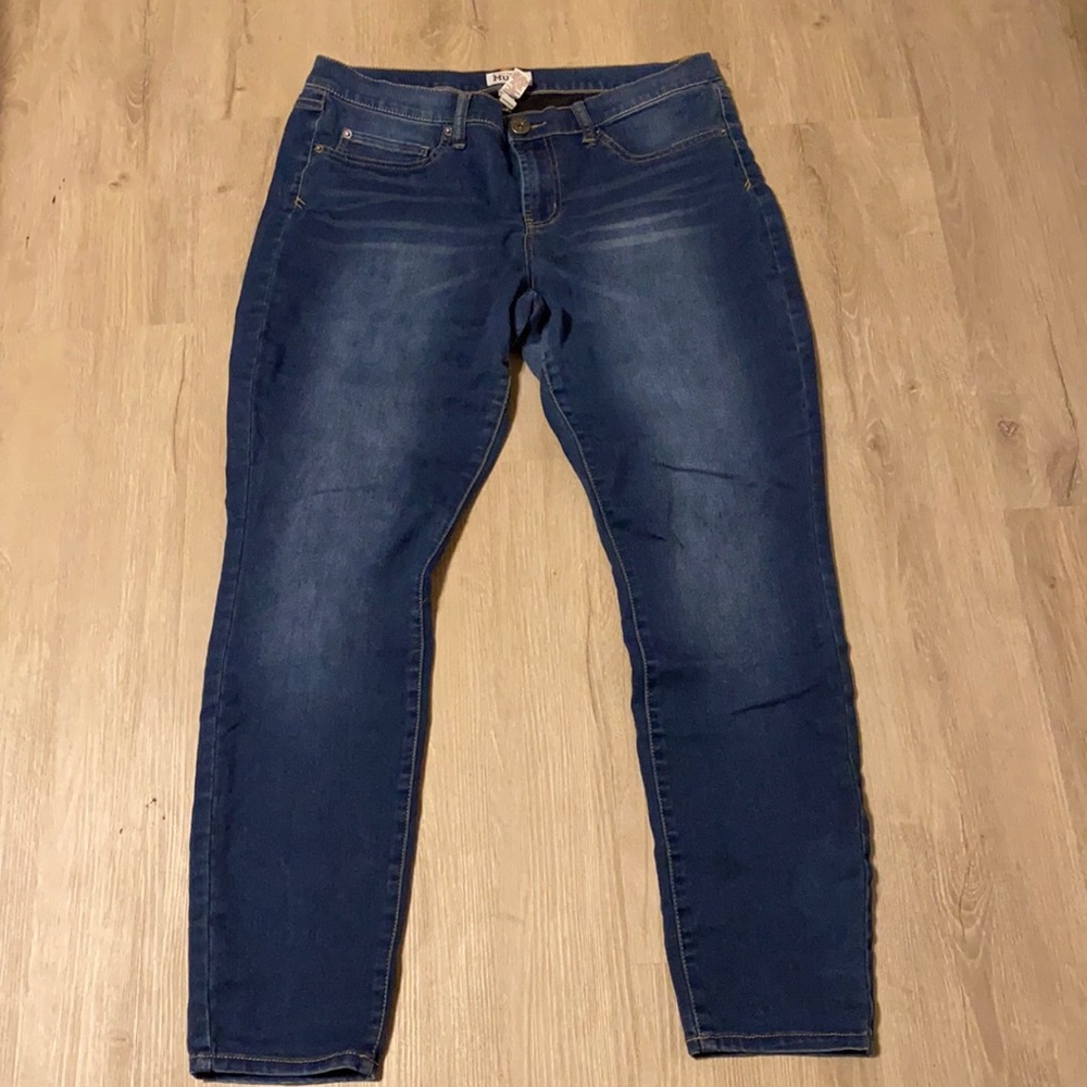 MUDD PLUS SIZE JEANS